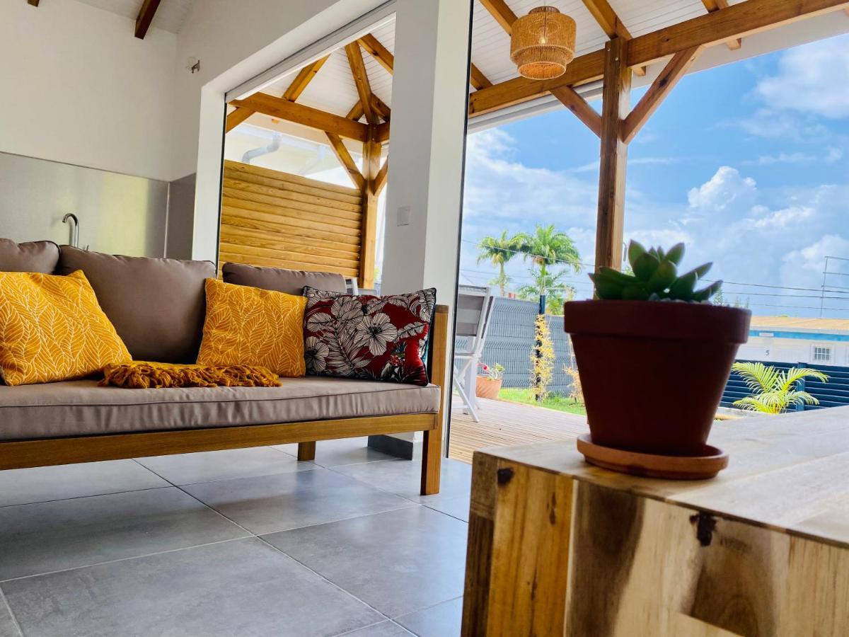 Vanille, A Proximite Des Plages, Idealement Situe Pour Visiter La Guadeloupe Le Gosier  Exteriör bild